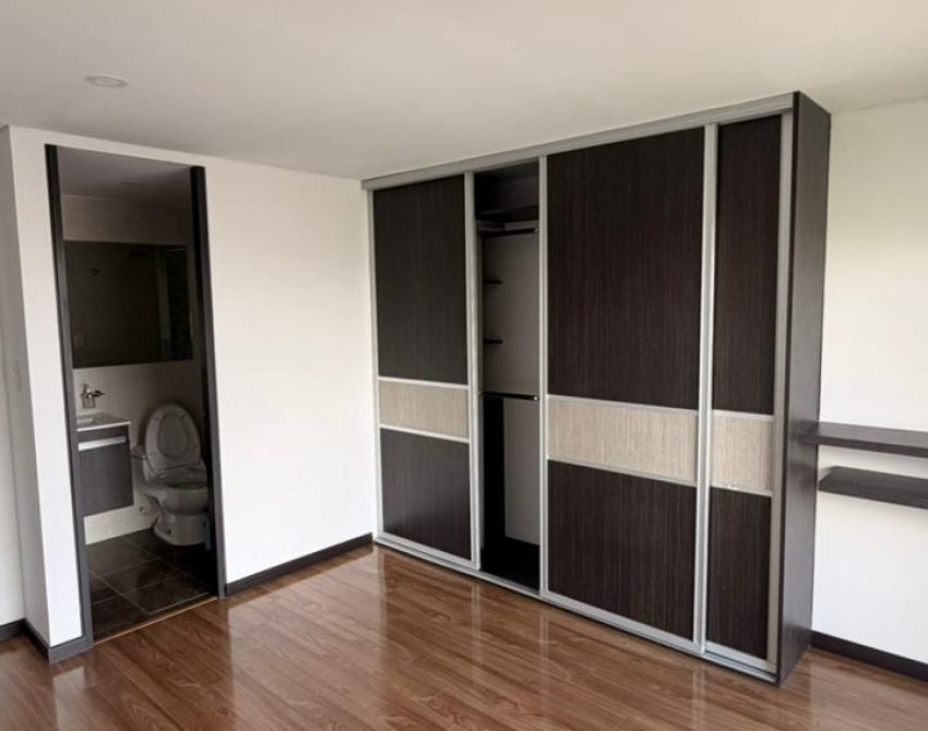 c42c3e94-903d-4237-aa28-af2b3adffc25